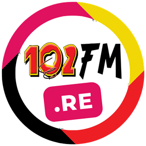 Écoutez 102FM dans l'application