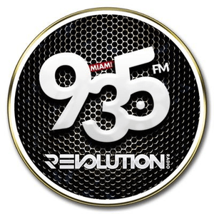 Écoutez Revolution 93.5 dans l'application