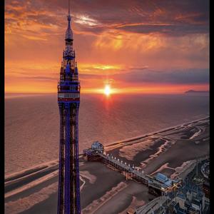 Écoutez Tower Radio Blackpool dans l'application