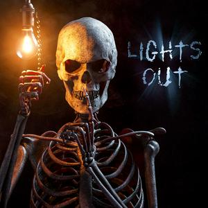 Écoutez Lights Out dans l'application